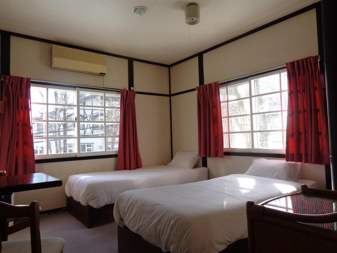Hakuba Matata Lodge Екстер'єр фото